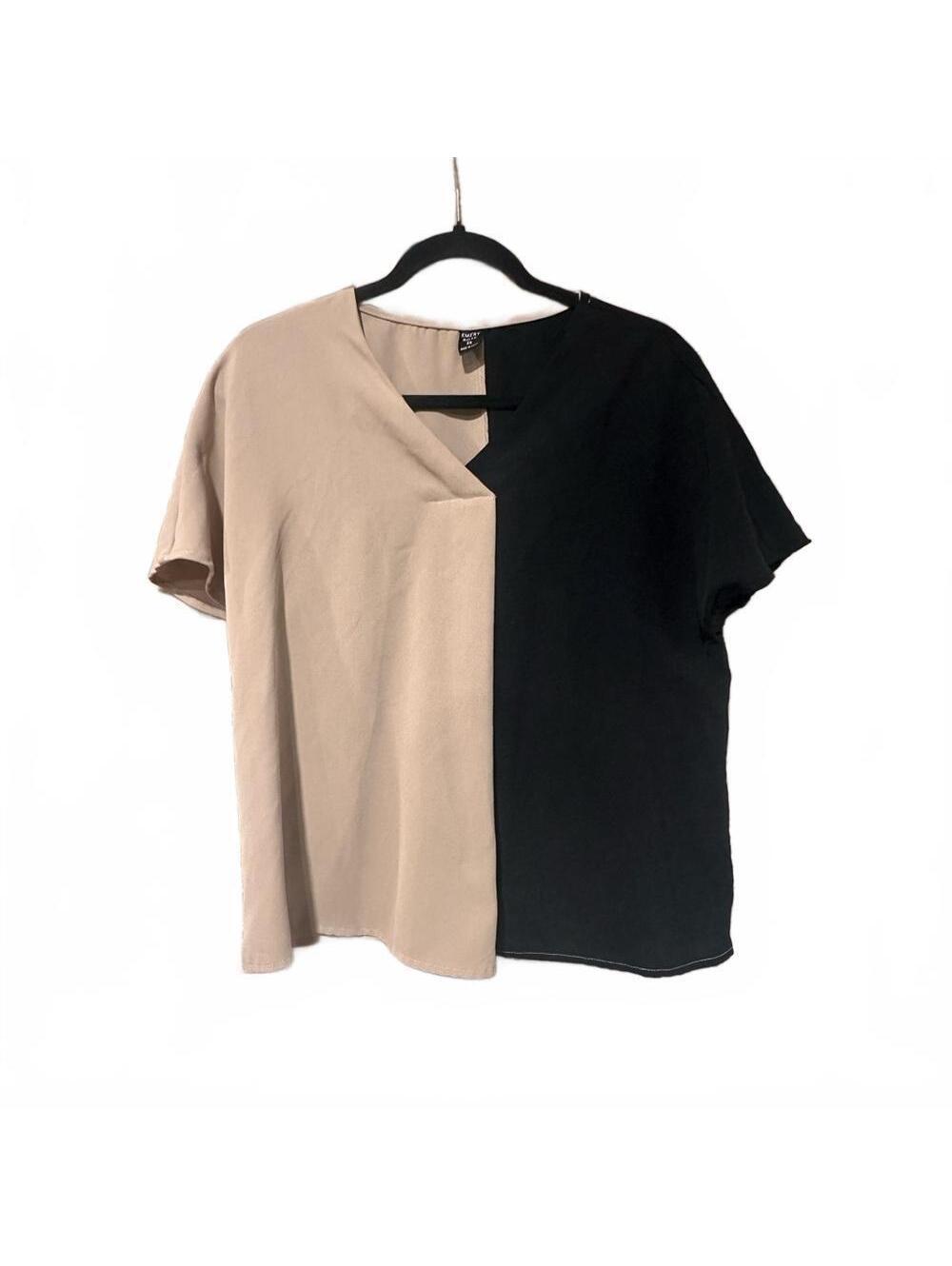 Chic Two-Tone Short Sleeve Top